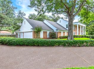 2400 Pecan Ct, Rosenberg, TX 77471