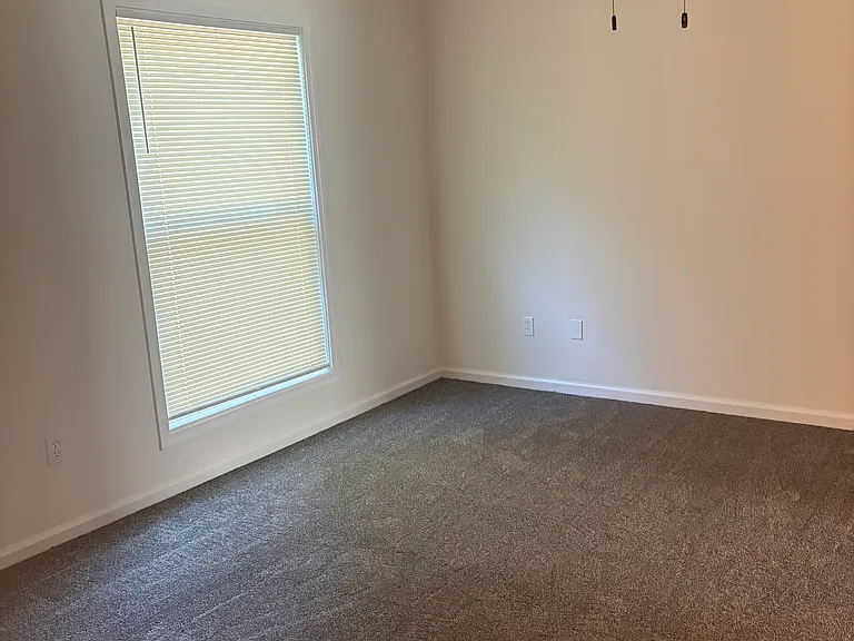 1029 Windy Oaks Ct SE — Photo 10