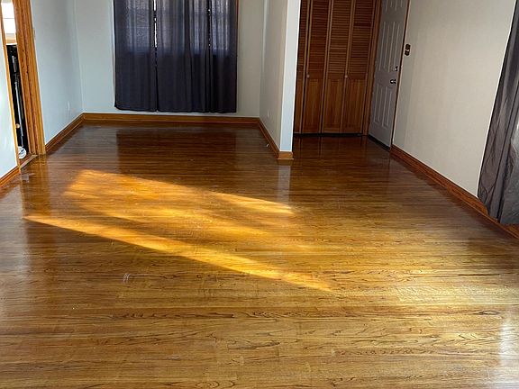 Living Room/ Dining Area