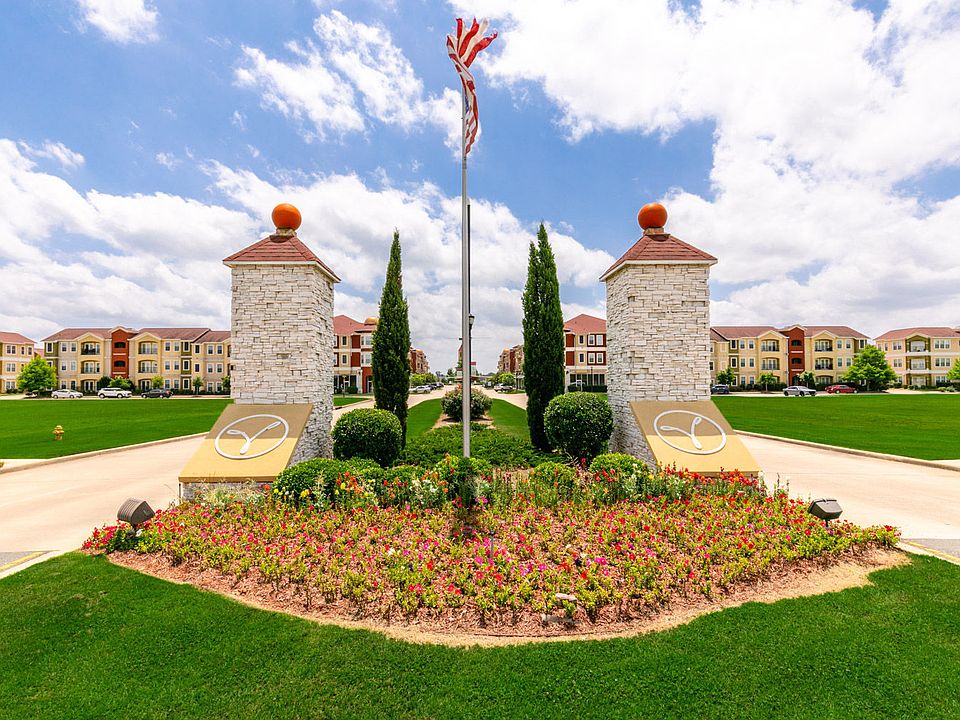 1st image of 2101 Villaggio Blvd #Ve-5213