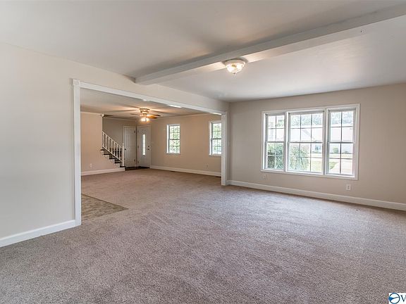 4th image of 105 Kristen Ln