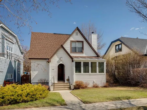 1314 E Scotland St SW, Calgary, AB T3C 2L4