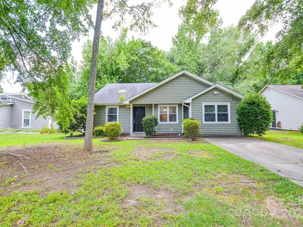 5424 Amado St, Charlotte, NC 28215