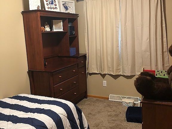 Upstairs bedroom 11.5x8ft