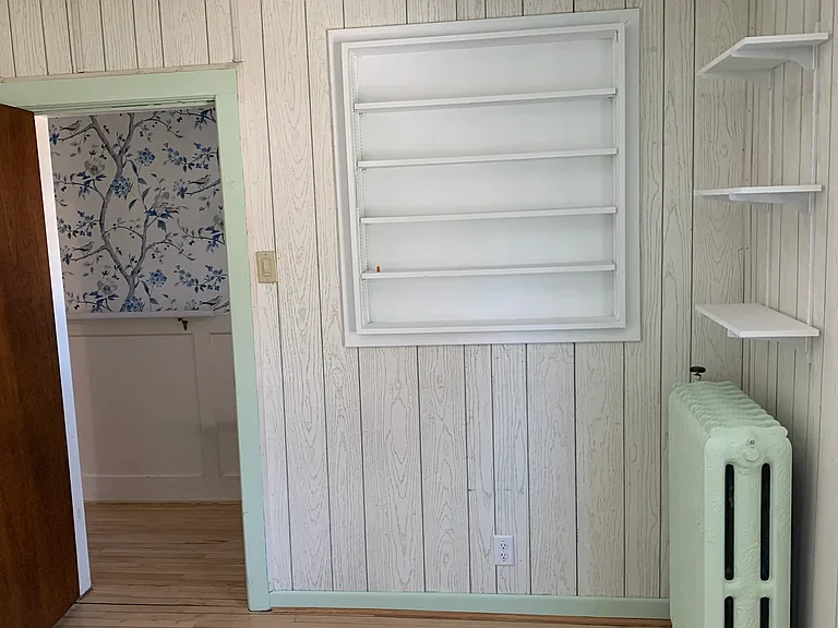 808 W Franklin St — Photo 26