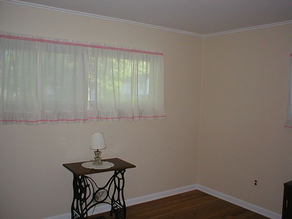 4th image of 6303 Vick St