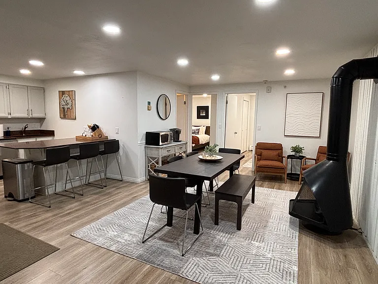 1482 Empire Ave #M3 — Photo 1
