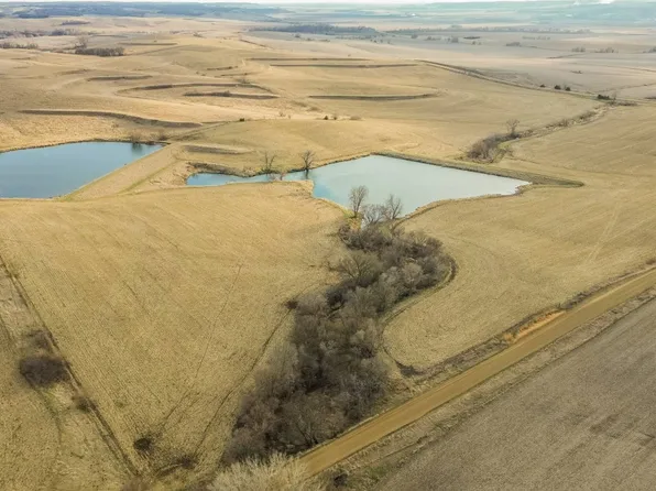 1746 315th St, Mapleton, IA 51034