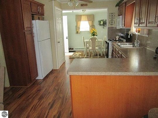 1st image of 948 Richland Ave #4