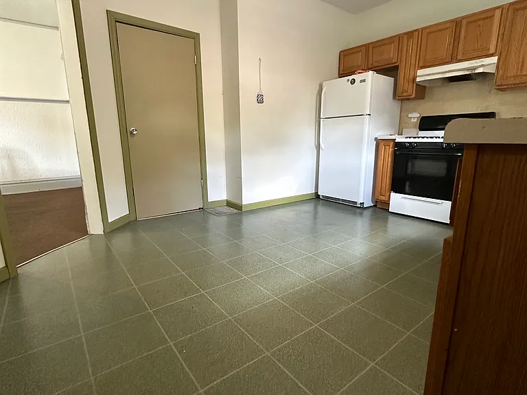 Kitchen Alt