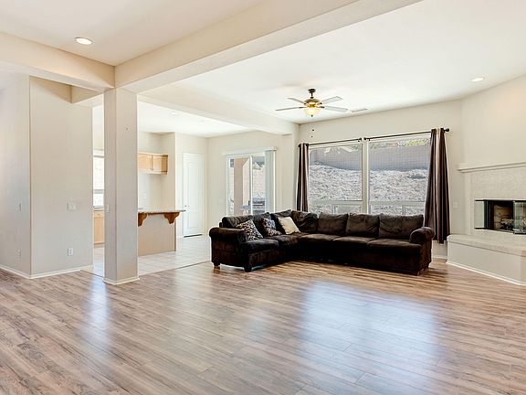 5th image of 11710 Pomelo Dr