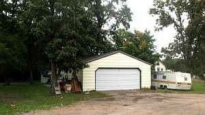 2nd image of 21285 340th St