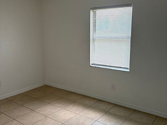 4th image of 63 Cedar Rd