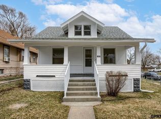 1803 N 32nd St, Omaha, NE 68111