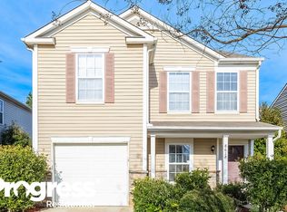 8612 Oak Dr NE, Charlotte, NC 28269