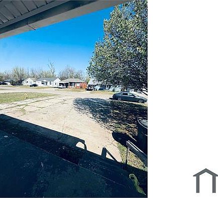 5th image of 4716 SE 24th St
