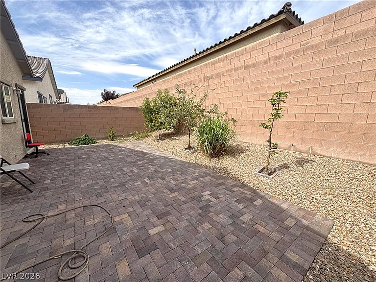 5643 Alta Peak Ct — Photo 23