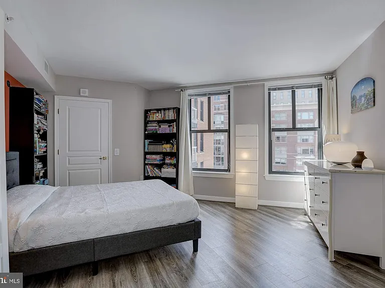 616 E St NW #718 — Photo 24