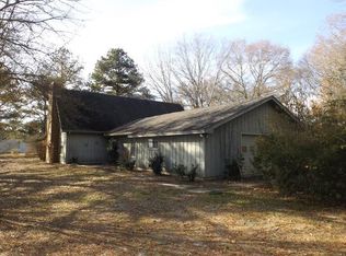 5640 Elmore Rd, Elmore, AL 36025