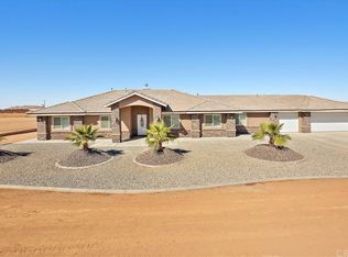 13330 Cromdale St, Oak Hills, CA 92344