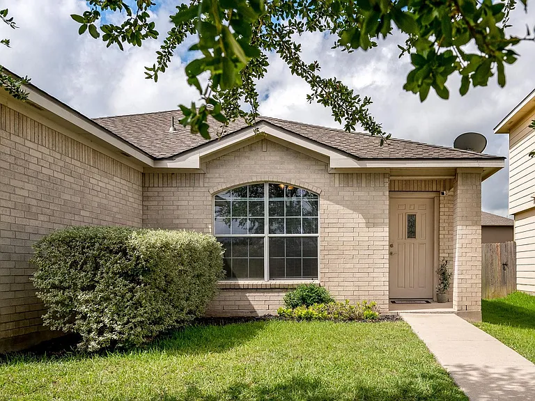 13009 Noche Clara Dr — Photo 2