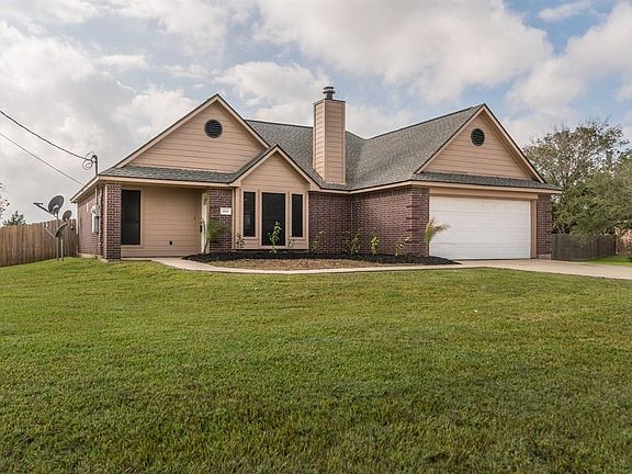 2nd image of 3610 Lone Pine Dr