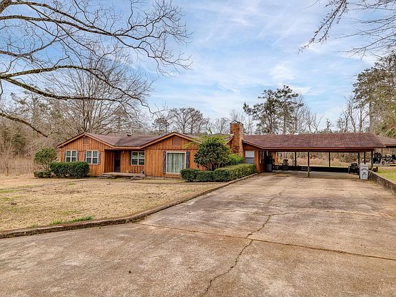 2nd image of 915 Crowell Rd