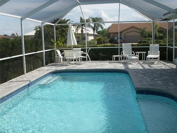 2nd image of 1019 Delacroix Cir