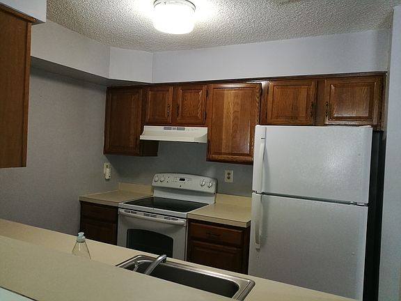 2nd image of 2113 Aspen Dr