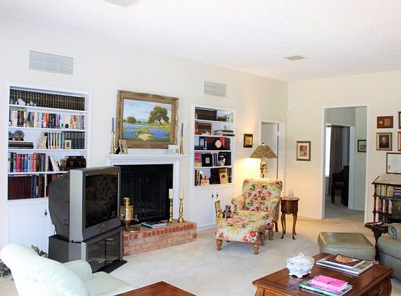 5th image of 2223 Western Dr