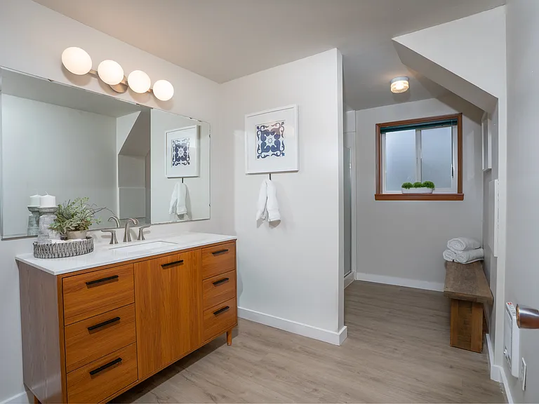 1045 Sunrise Ln — Photo 23