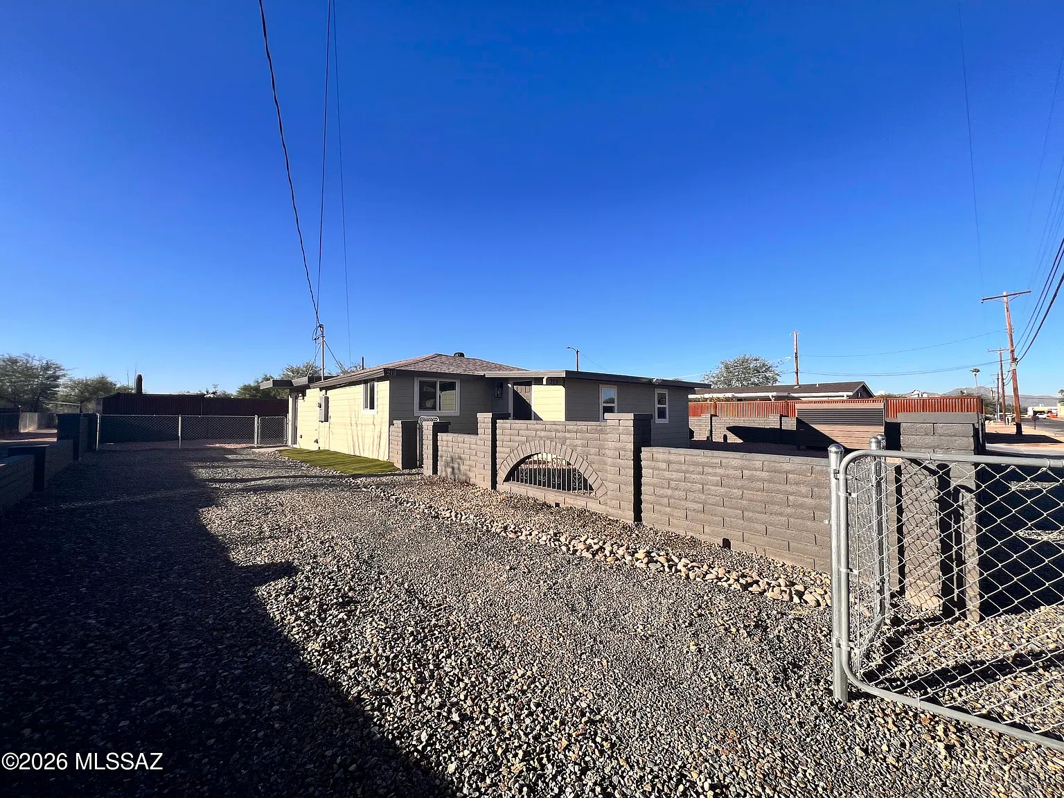 2 bed, 1.0 bath, 960 sqft, $1,450 — Photo 1