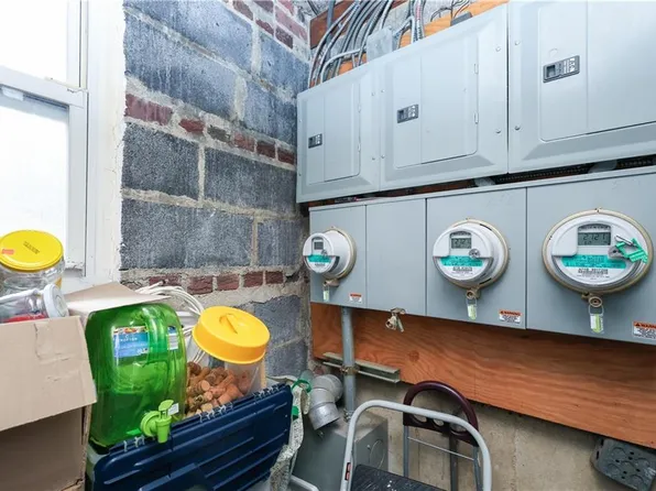 2415 East 27th Street image 30 of 37