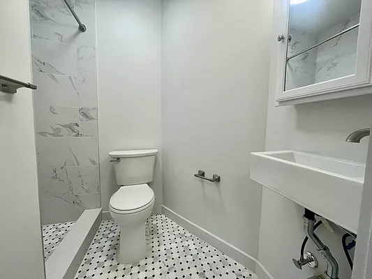 Rented by J PRESTON AND ASSOCIATES INC | media 5