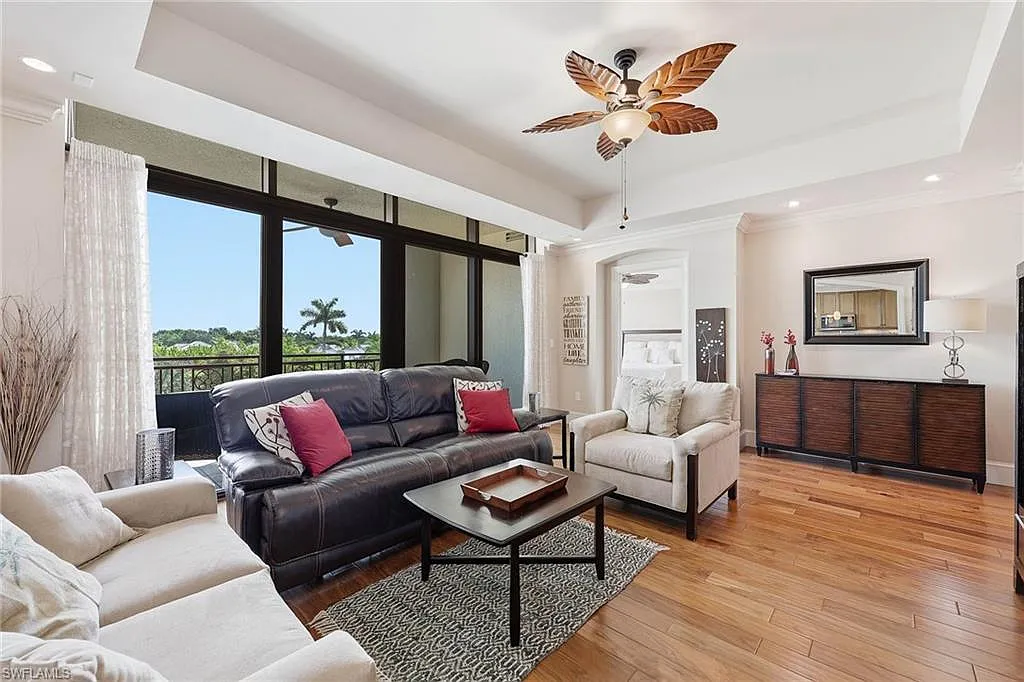 1 bed, 1.5 bath, 1484 sqft, $8,500 — Photo 4
