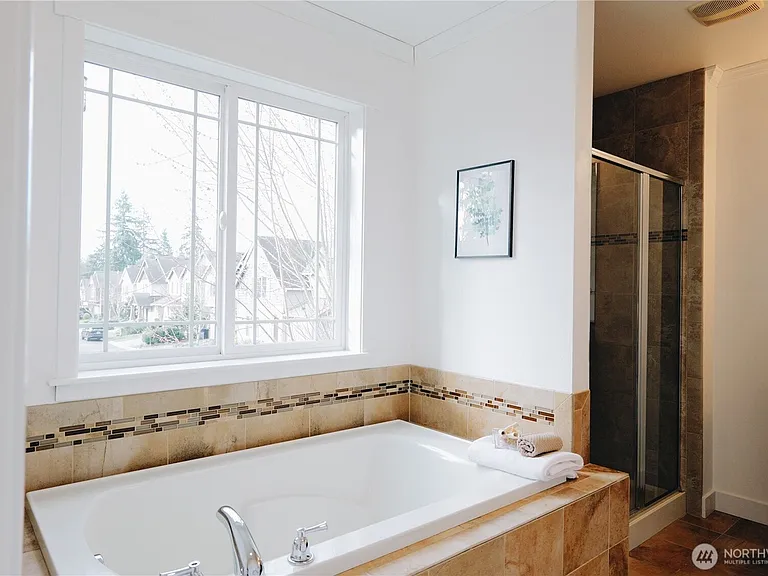 12008 NE 162nd Pl — Photo 16