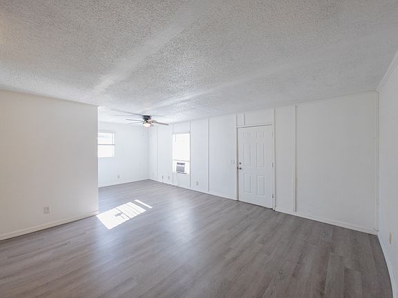 4th image of 839 E Myers Blvd