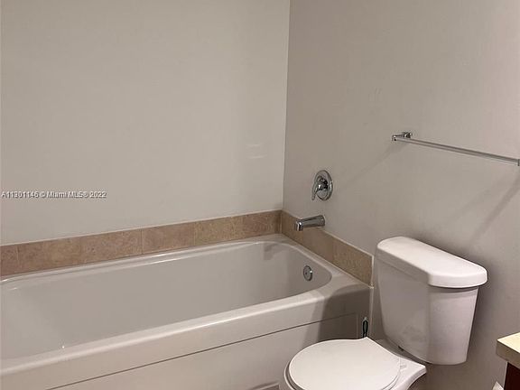 4th image of 1111 SW 1st Ave #1924
