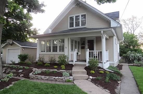 1st image of 163 E Fremont Ave