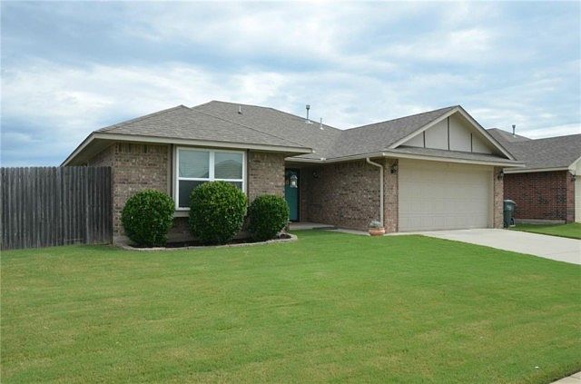 1st image of 1405 Deer Chase Dr