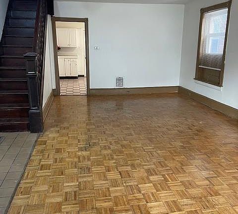 2nd image of 535 Olive St