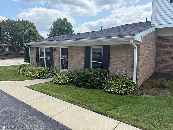2nd image of 2143 Greenway Dr