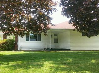 419 Seymore Dr, West Newton, PA 15089