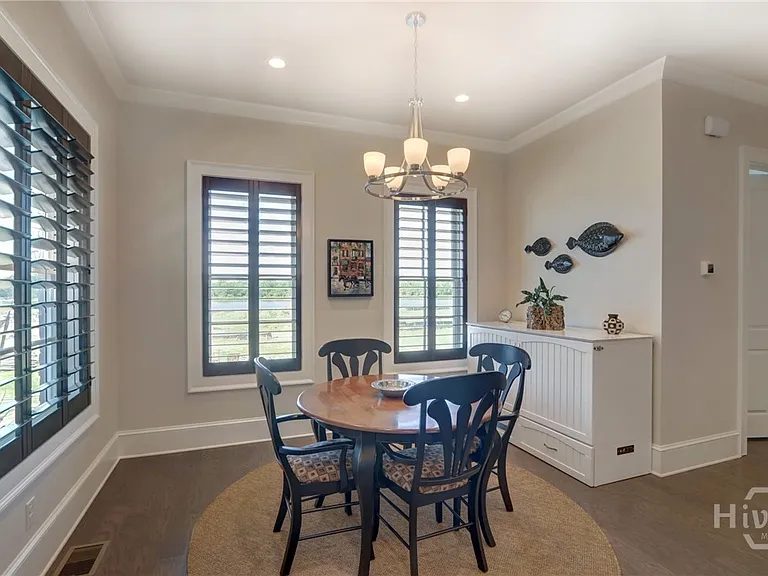 421 Port St — Photo 11