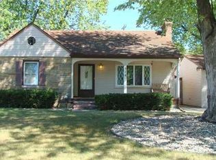 614 Julian Ave, Lansing, MI 48917