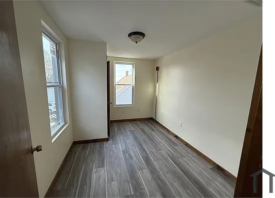 54 Mechanic St #2-R — Photo 4