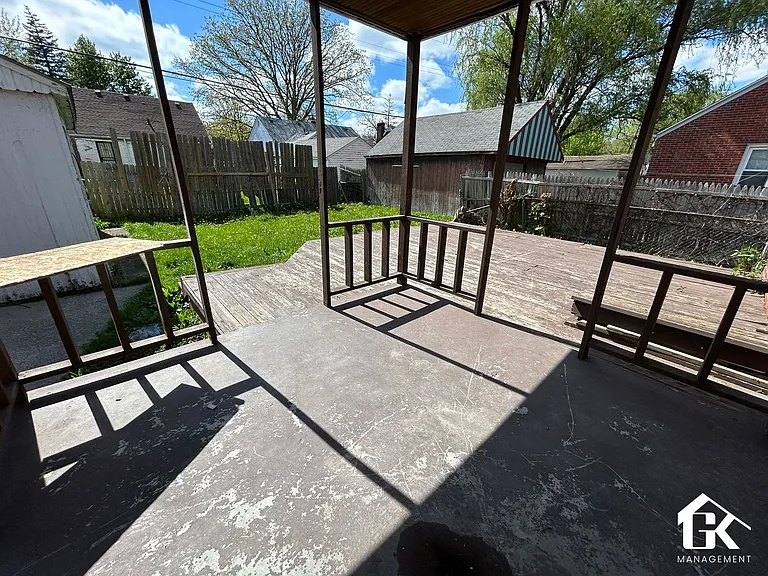 5915 Farmbrook St — Photo 27