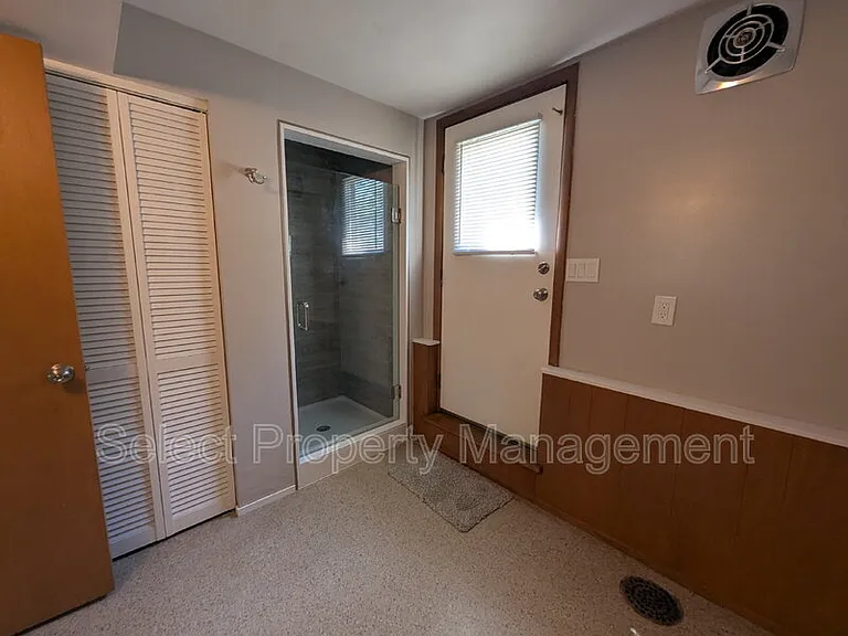 4920 Desoto Dr — Photo 23