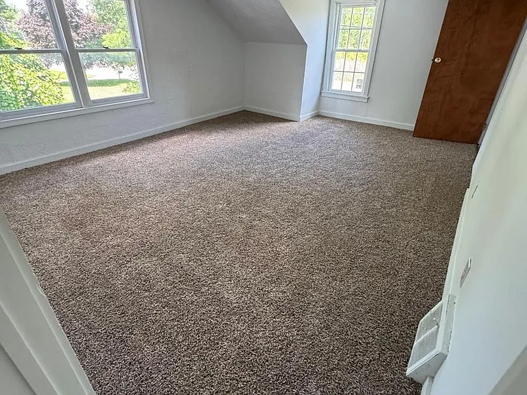 7801 Morgan Rd — Photo 4