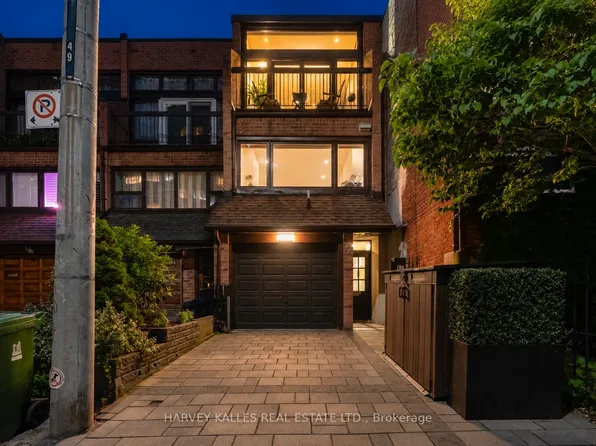 49 Granby St, Toronto, ON M5B 1H8